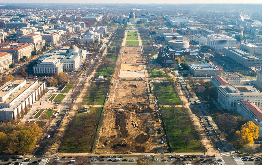 Alpha Corporation Wins National Mall Turf Contract